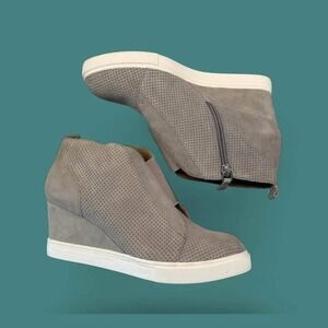 Women's Light Gray Suede Linea Pablo High‎ Top Wedge Sneakers-Size 6.5